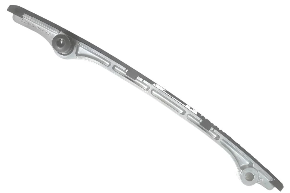 LR022958 Guide - RH Timing Chain - Image 2